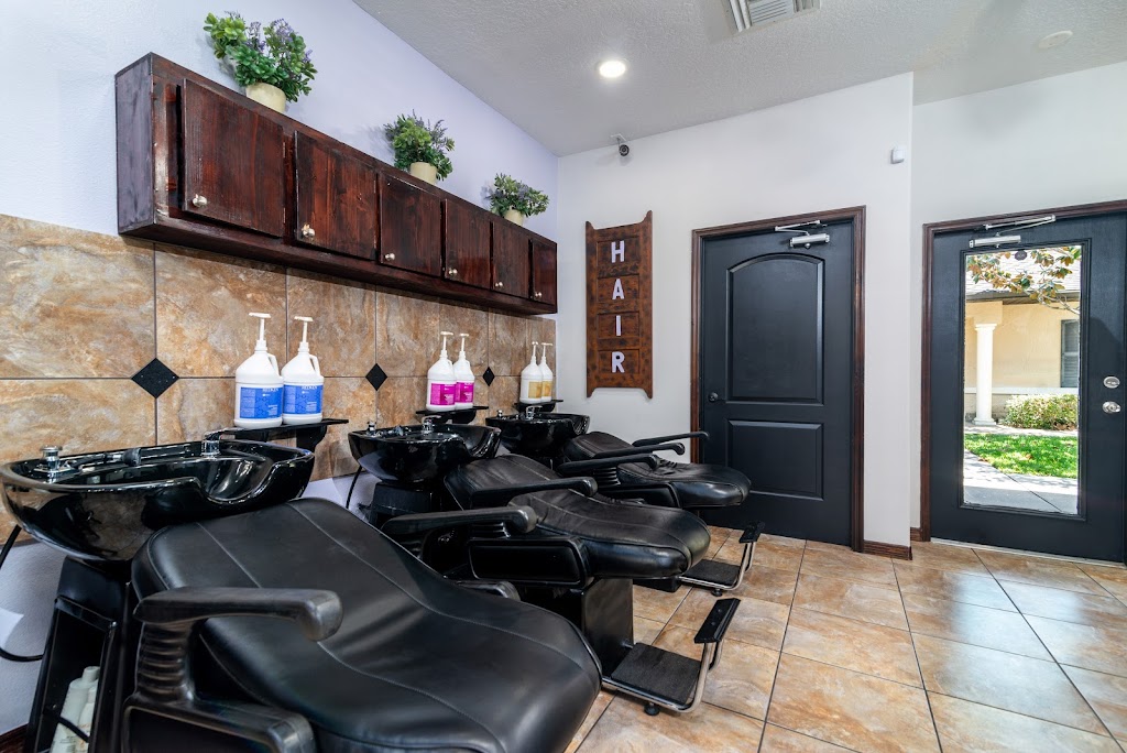 Sa'Vain Salon & Spa 32765