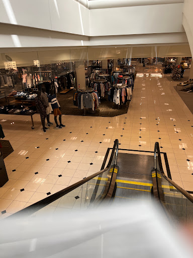 Department Store «Nordstrom West County», reviews and photos, 47 W County Center, Des Peres, MO 63131, USA
