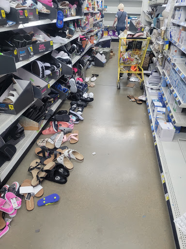 Discount Store «Dollar General», reviews and photos, 1390 Hampshire Pike, Columbia, TN 38401, USA