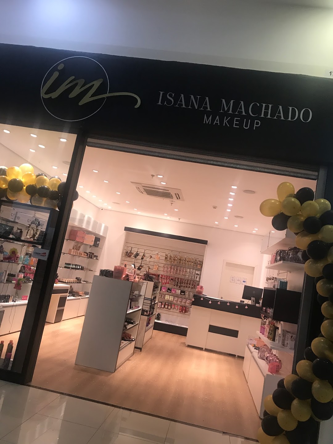 Loja Isana Machado Makeup