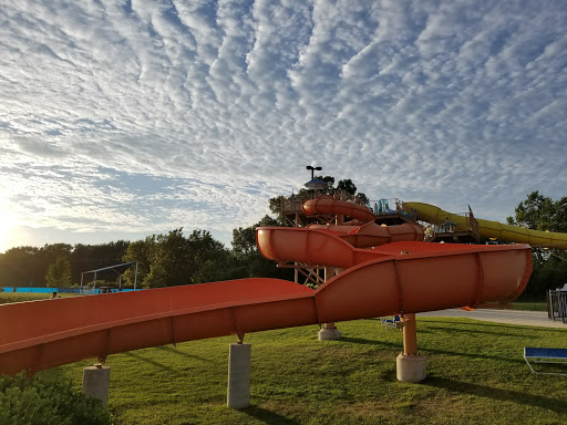 Water Park «Otter Cove Aquatic Park», reviews and photos, 3615 Campton Hills Dr, St Charles, IL 60175, USA