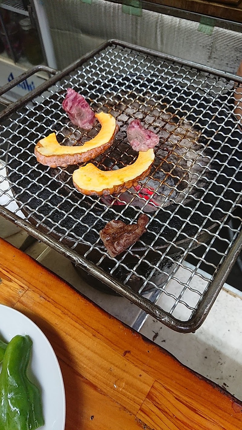 七輪炭火焼ホルモン なごみ