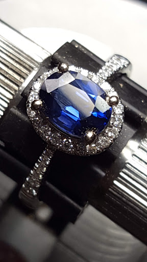 Jewelry Store «A & M Jewelers Antique & Modern Jewelry», reviews and photos, 708 N Rolling Rd, Catonsville, MD 21228, USA