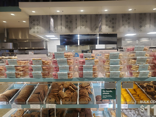 Grocery Store «Whole Foods Market», reviews and photos, 21347 Ventura Blvd, Woodland Hills, CA 91364, USA