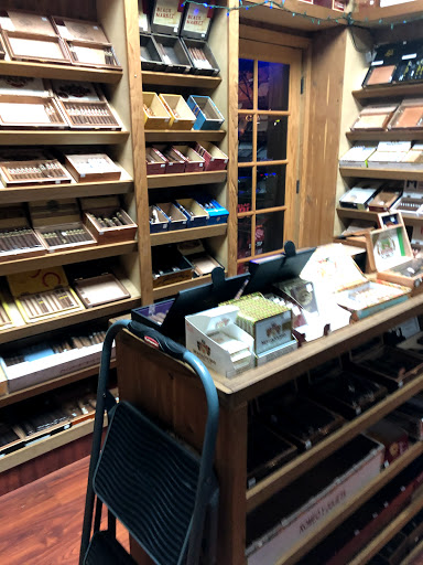 Cesar's Cigar and Spirits Lounge