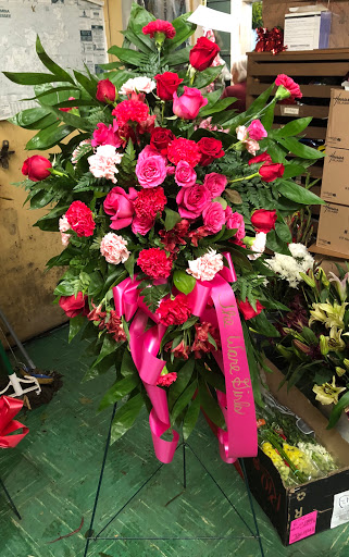 Florist «Lively Florist Shop», reviews and photos, 610 Hatcher Ln, Columbia, TN 38401, USA