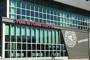 Tom N Toms (GB Plaza) image