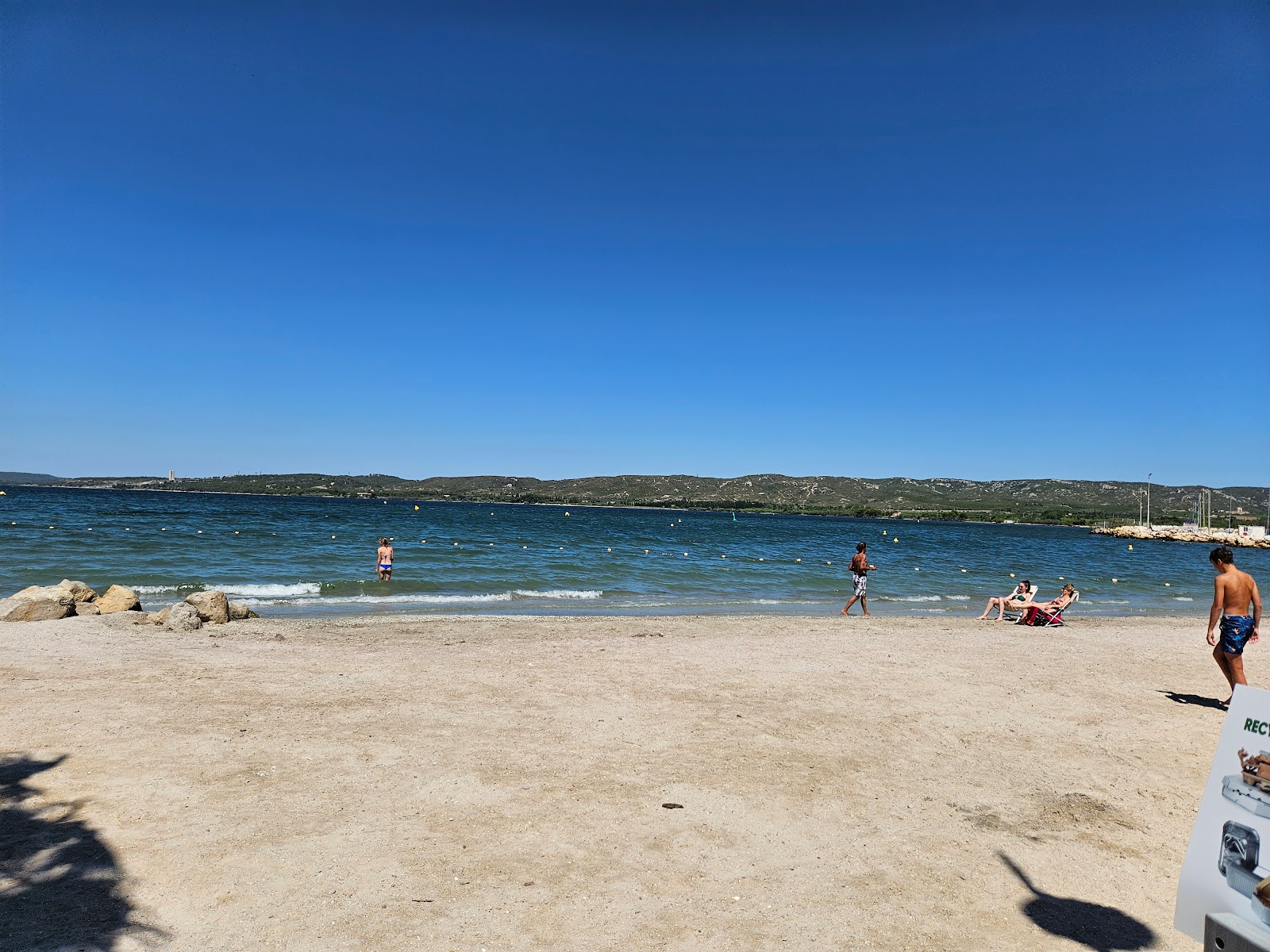 Plage de Champigny'in fotoğrafı - rahatlamayı sevenler arasında popüler bir yer
