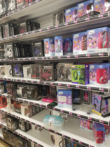 Variety Store «Five Below», reviews and photos, 6198 Little River Turnpike, Alexandria, VA 22312, USA