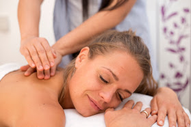 Somsripat Massage