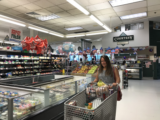 Grocery Store «ShopRite of River Road», reviews and photos, 1717 River Rd, Fair Lawn, NJ 07410, USA