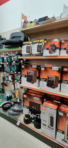 Home Improvement Store «Tractor Supply Co.», reviews and photos, 2385 E Market St, Harrisonburg, VA 22801, USA