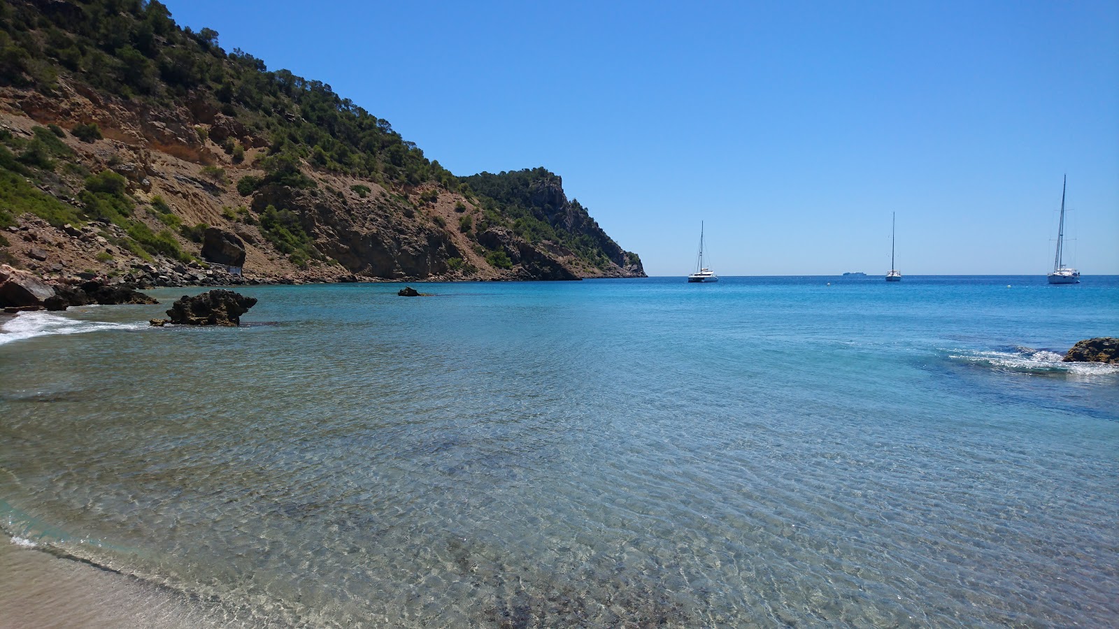 Photo of Cala Boix and the settlement