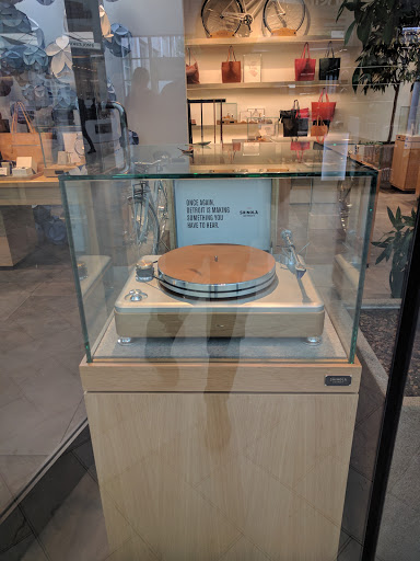 Watch Store «Shinola Boston Store», reviews and photos, 800 Boylston St #131, Boston, MA 02199, USA