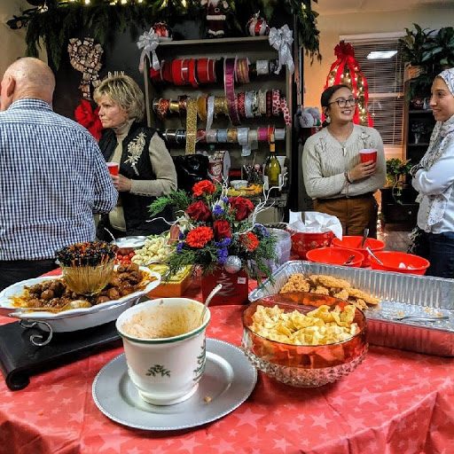 Florist «Myers Florist/Emerald Gardens Flowers», reviews and photos, 2906 Hillsborough Rd, Durham, NC 27705, USA