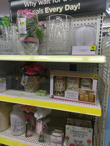 Discount Store «Dollar General», reviews and photos, 11925 Saginaw St, Mt Morris, MI 48458, USA