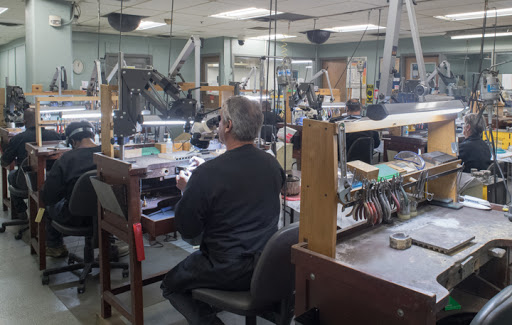 Jewelry Repair Service «Service Jewelry & Repair - Hendersonville», reviews and photos, 1050 Glenbrook Way #400, Hendersonville, TN 37075, USA