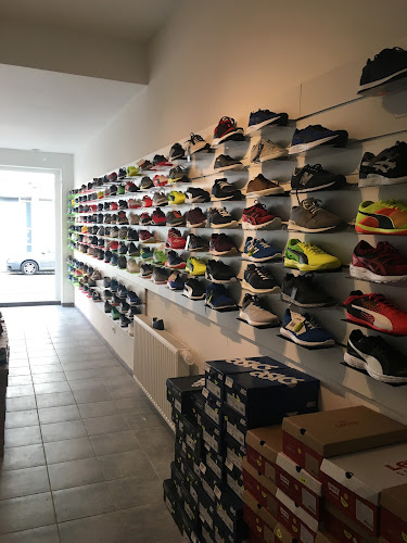Beoordelingen van Shoes world in Brussel - Kledingwinkel