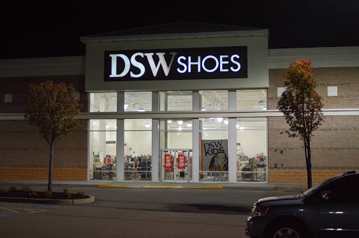 Shoe Store «DSW Designer Shoe Warehouse», reviews and photos, 1360 S Washington St, North Attleborough, MA 02760, USA