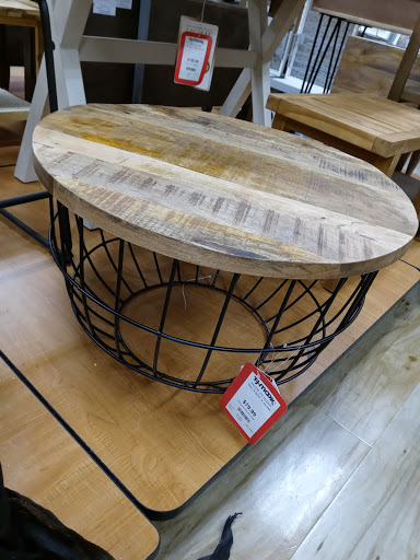 Department Store «T.J. Maxx», reviews and photos, 6140 Glenway Ave, Cincinnati, OH 45211, USA