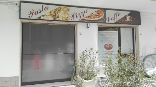 Pasta pizza caffe' 'La Sfoglia d'Oro' Via Attilio Forlani, 11, 65012 Cepagatti PE, Italia