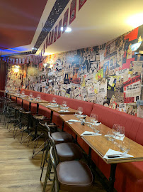 Atmosphère du Restaurant français Chez Papa Asnières à Asnières-sur-Seine - n°5