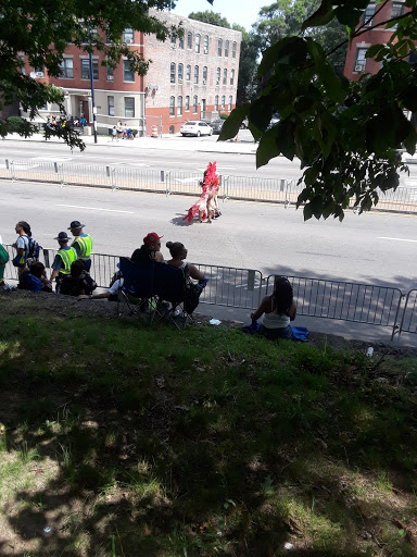 Liquor Store «Fernandez Liquor Store», reviews and photos, 562 Blue Hill Avenue, Dorchester, MA 02121, USA