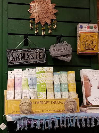 Gift Shop «Global Gifts», reviews and photos, 682 N High St, Columbus, OH 43215, USA