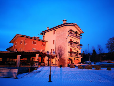 Hotel Ristorante Piccola Mantova Via Aleardo Aleardi, 12, 37021 Bosco Chiesanuova VR, Italia