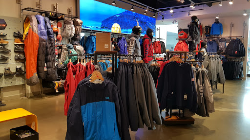 Clothing Store «The North Face», reviews and photos, 250 Granite St, Braintree, MA 02184, USA
