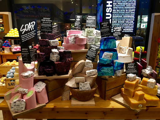 Cosmetics Store «Lush», reviews and photos, 2113 Fashion Dr, Nanuet, NY 10954, USA