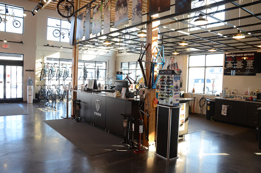 Bicycle Store «Madison & Davis Bicycle Shop», reviews and photos, 912 S 8th St, Quincy, IL 62301, USA