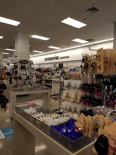 Department Store «Nordstrom Rack The Shops at Midtown Miami», reviews and photos, 3201 N Miami Ave, Miami, FL 33127, USA