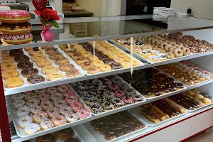 Red Oak Donuts Uptown image