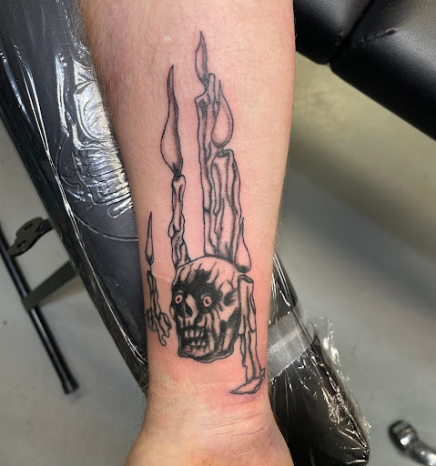 Explore frauen tattoo ideen, creative tattoo ideas in Cincinnati, available at Opal Moon Tattoo