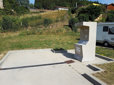 Area Sosta Camper Motorhome à Chalmazel-Jeansagnière