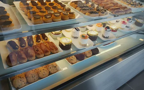 Pastry & Bakery Outlet image
