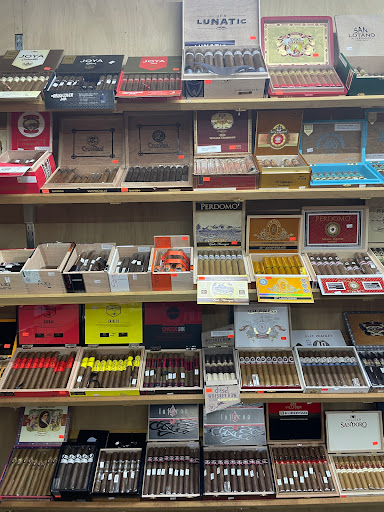 Liquor Store «Y Liquor & Cigar», reviews and photos, 346 MO-291, Liberty, MO 64068, USA