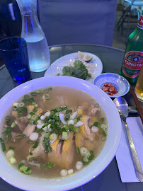 Soupe du Restaurant vietnamien Haïnan chicken rice à Paris - n°17