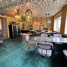 Photo n°20 de La Cage Aux Fleurs à Tain-l'Hermitage ()