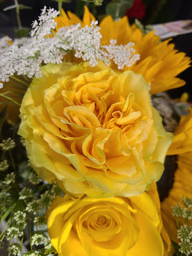 Florist «Casas Adobes Flower Shop», reviews and photos, 7090 N Oracle Rd #194, Tucson, AZ 85704, USA