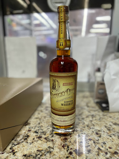 Liquor Store «D & M Liquor Store», reviews and photos, 595 Ralph David Abernathy Blvd, Atlanta, GA 30312, USA