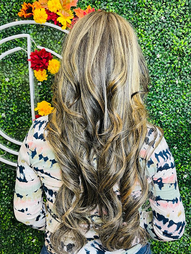 Hair Salon «Cuttin-Loose Hair Salon», reviews and photos, 523 N Krome Ave, Homestead, FL 33030, USA