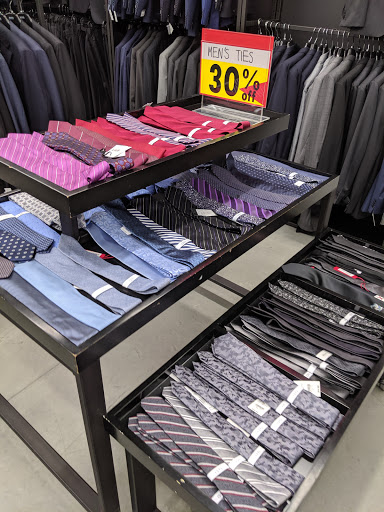 Department Store «Saks OFF 5TH», reviews and photos, 6502 Springfield Mall, Springfield, VA 22150, USA