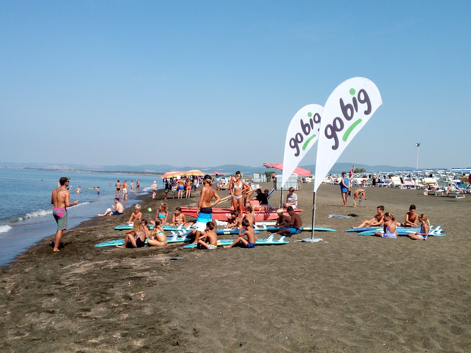 Fotografie cu Spiaggia di Campo di Mare cu o suprafață de nisip maro