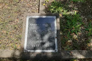 Grave of George Rex image