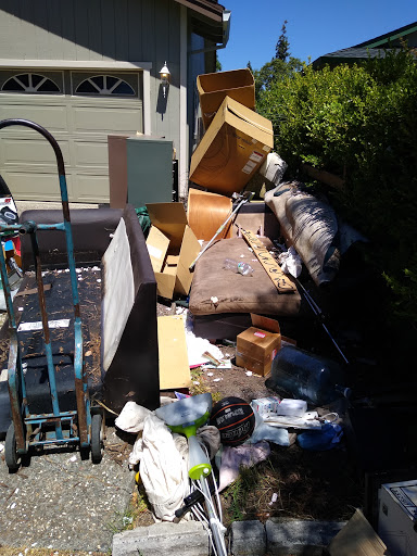 JUNKMAN HAULING and Property Cleanup