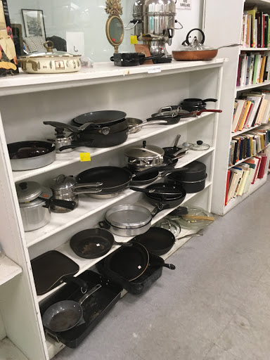 Thrift Store «Humane Society Thrift Store», reviews and photos, 4445 20th St, Vero Beach, FL 32966, USA