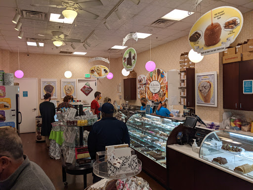 Chocolate Shop «Kilwins Little Rock», reviews and photos, 415 President Clinton Ave, Little Rock, AR 72201, USA