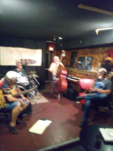 Tobacco Shop «Cigar Inn», reviews and photos, 119 W Main St, Belleville, IL 62220, USA